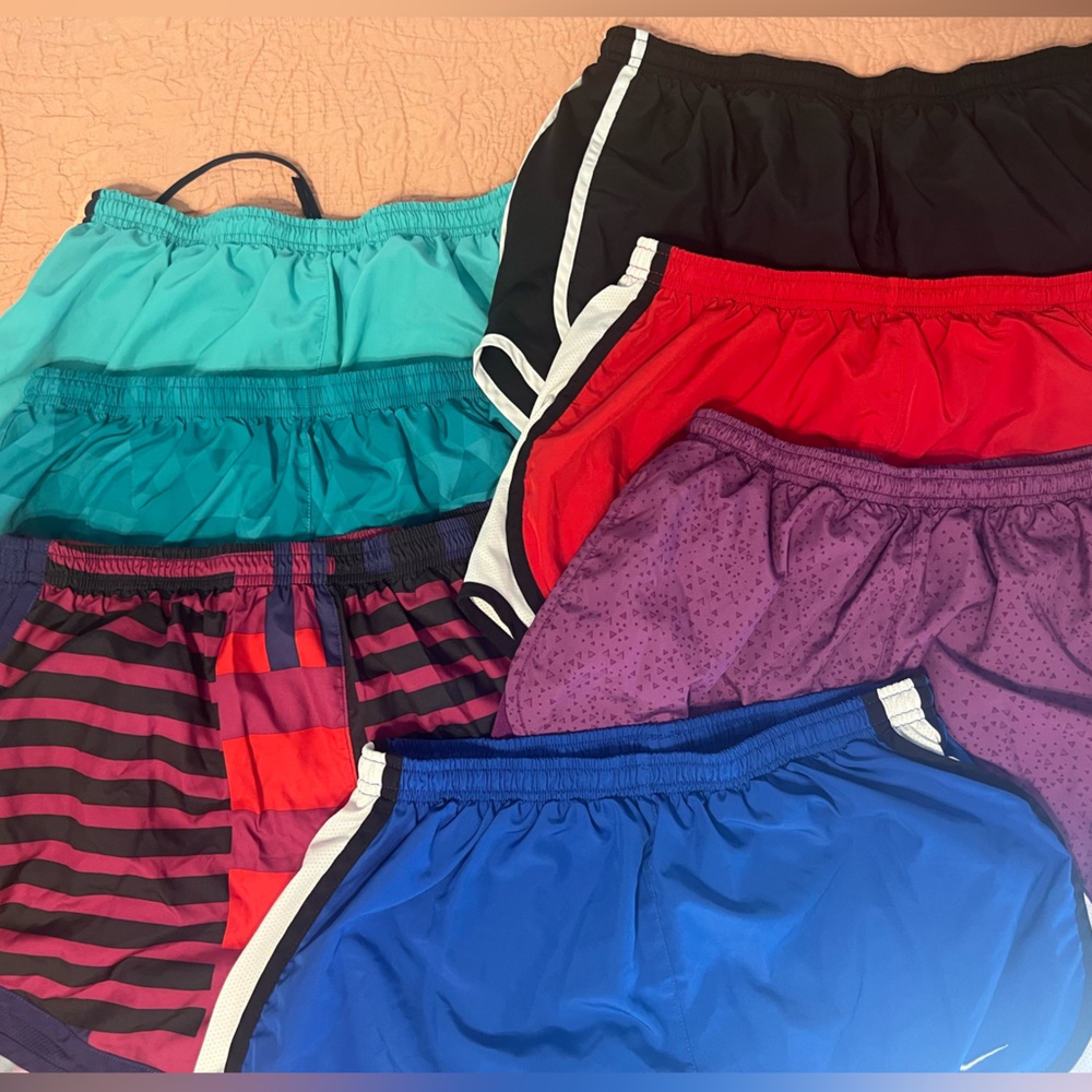 Women’s Nike Running Shorts - Large